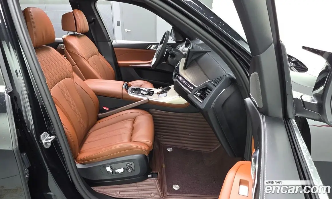 BMW X7 2025 3.0 автомат (гидро), фото 16 BMW X7 2025 3.0 автомат (гидро), фото 16