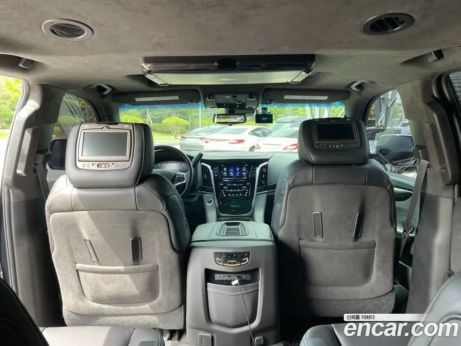 Cadillac Escalade 2019 6.2 автомат (гидро), фото 14 Cadillac Escalade 2019 6.2 автомат (гидро), фото 14
