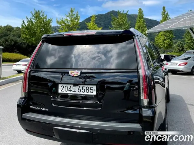 Cadillac Escalade 2019 6.2 автомат (гидро), миниатюра 4 Cadillac Escalade 2019 6.2 автомат (гидро), миниатюра 4