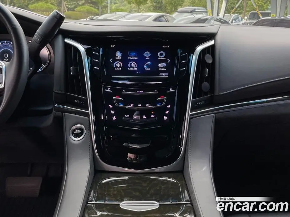 Cadillac Escalade 2019 6.2 автомат (гидро), фото 5 Cadillac Escalade 2019 6.2 автомат (гидро), фото 5