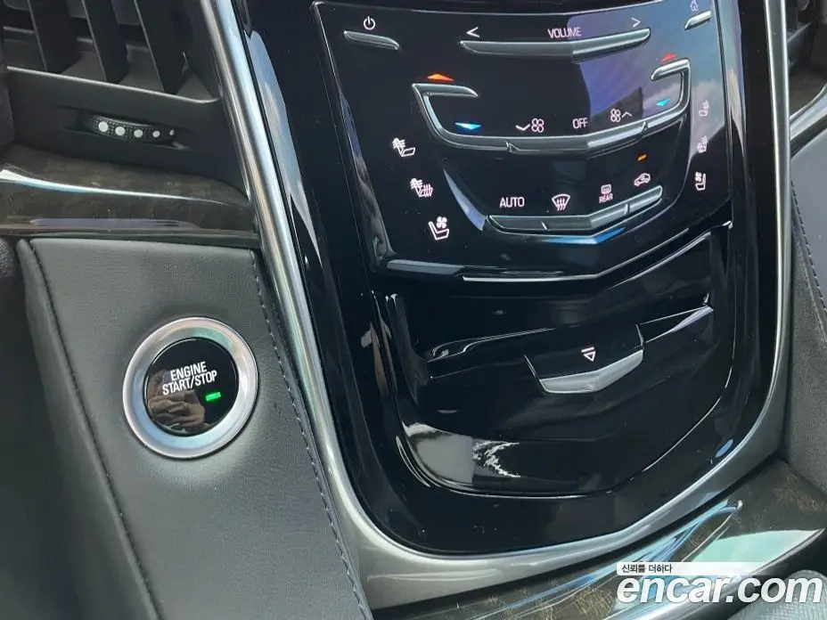 Cadillac Escalade 2019 6.2 автомат (гидро), фото 8 Cadillac Escalade 2019 6.2 автомат (гидро), фото 8