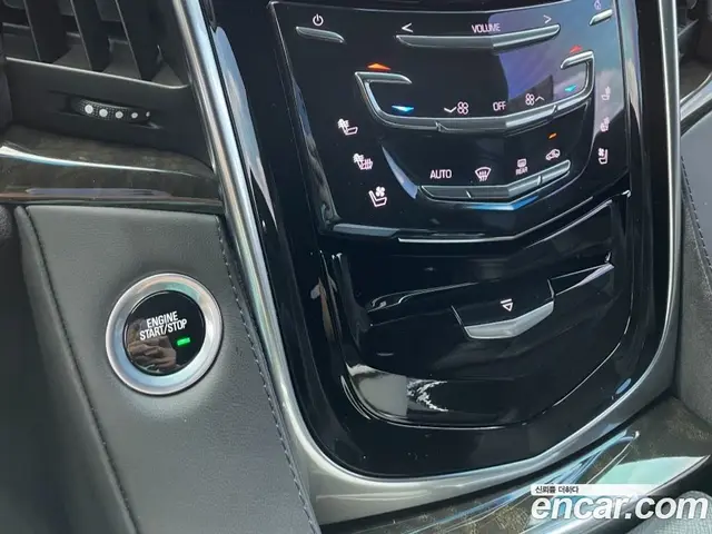 Cadillac Escalade 2019 6.2 автомат (гидро), миниатюра 8 Cadillac Escalade 2019 6.2 автомат (гидро), миниатюра 8