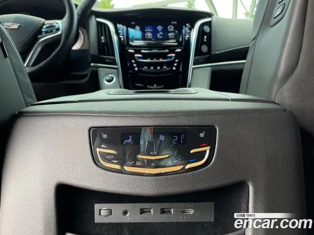 Cadillac Escalade 2019 6.2 автомат (гидро), миниатюра 10 Cadillac Escalade 2019 6.2 автомат (гидро), миниатюра 10