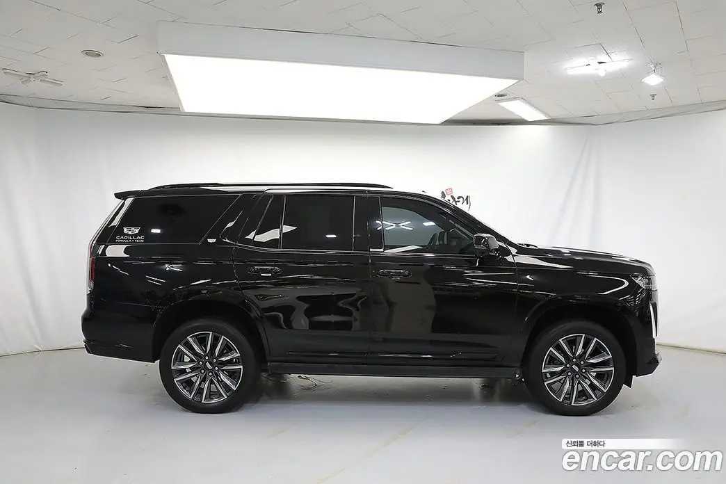 Cadillac Escalade 2022 6.2 автомат (гидро), фото 3 Cadillac Escalade 2022 6.2 автомат (гидро), фото 3