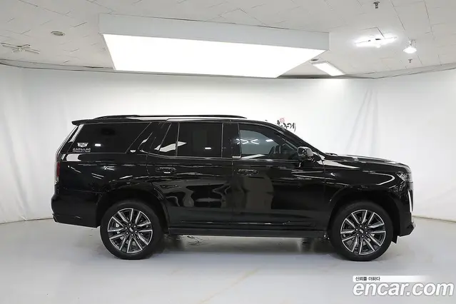 Cadillac Escalade 2022 6.2 автомат (гидро), миниатюра 3 Cadillac Escalade 2022 6.2 автомат (гидро), миниатюра 3