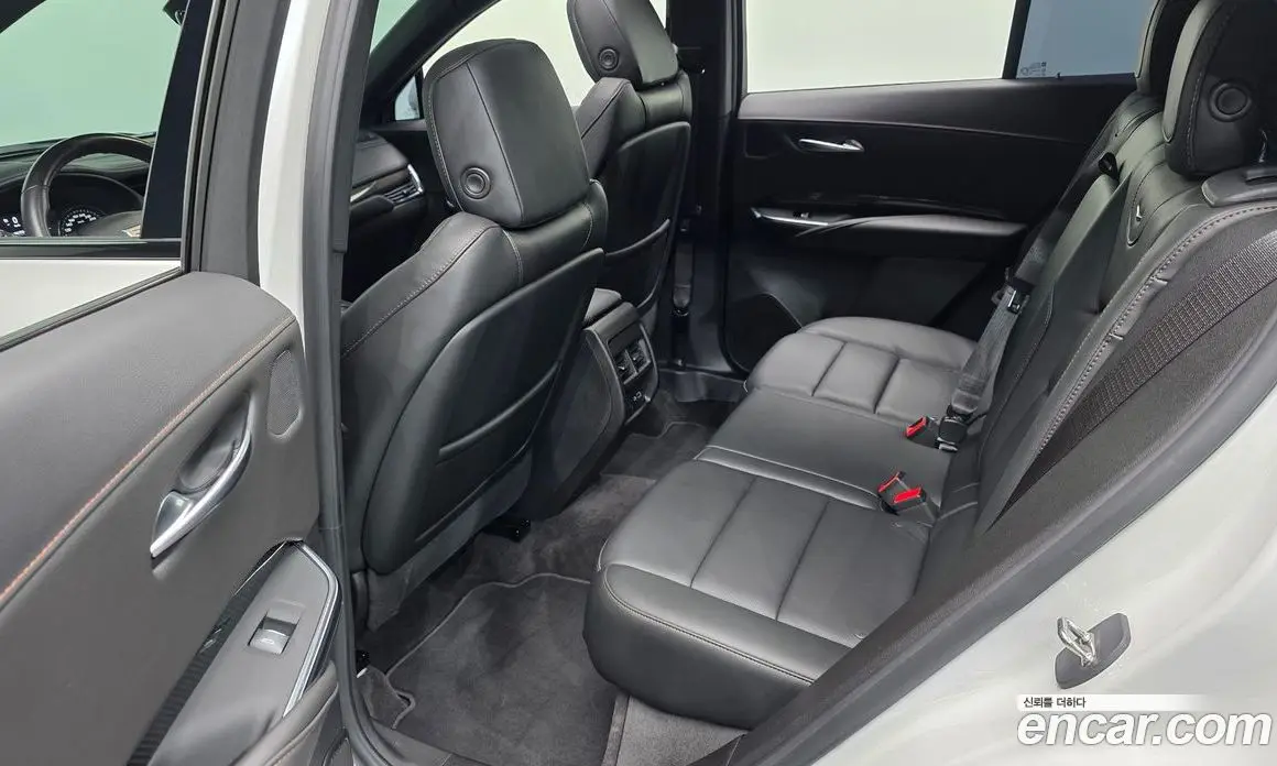 Cadillac XT4 2022 2.0 автомат (гидро), фото 18 Cadillac XT4 2022 2.0 автомат (гидро), фото 18