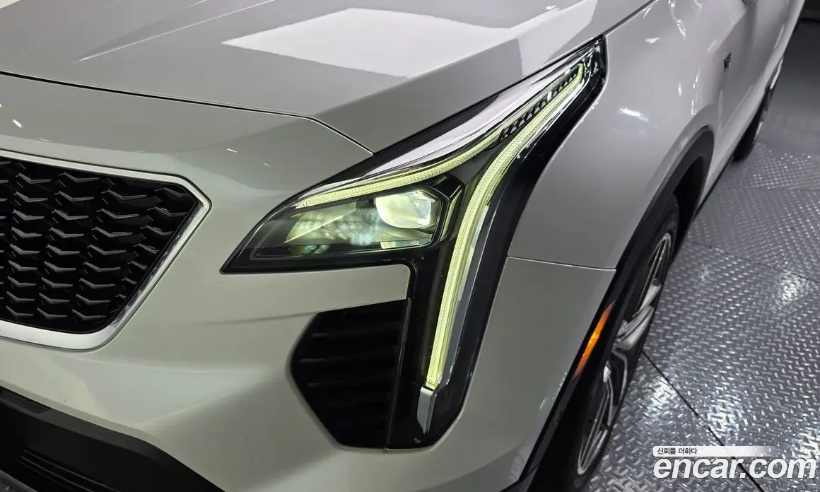 Cadillac XT4 2022 2.0 автомат (гидро), фото 8 Cadillac XT4 2022 2.0 автомат (гидро), фото 8