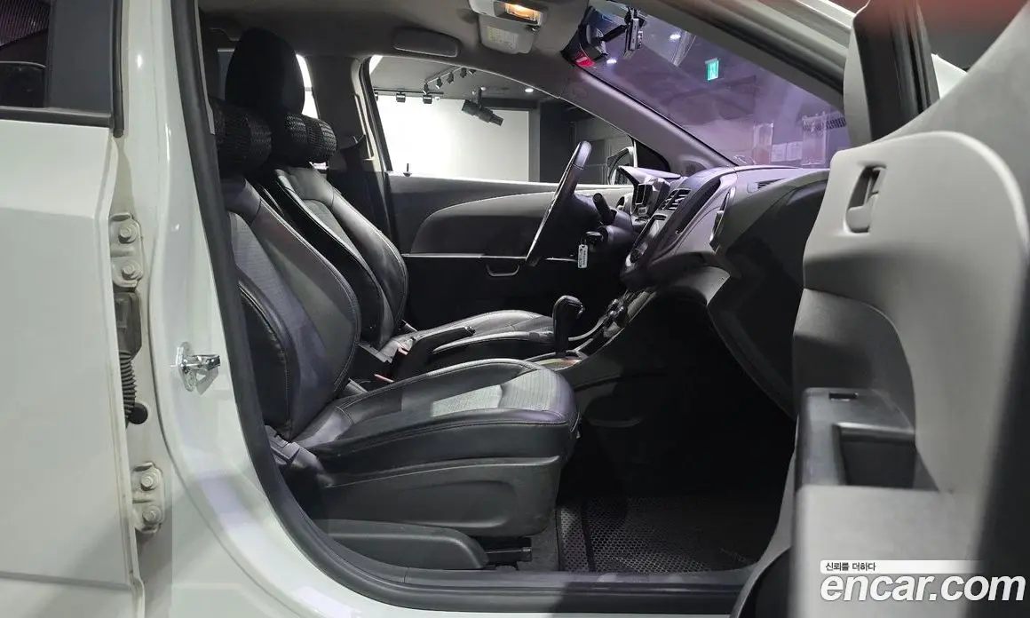 Chevrolet Aveo 2013 1.6 автомат (гидро), фото 16