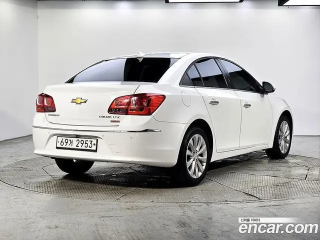 Chevrolet Cruze 2015 1.4 автомат (гидро), миниатюра 4 Chevrolet Cruze 2015 1.4 автомат (гидро), миниатюра 4
