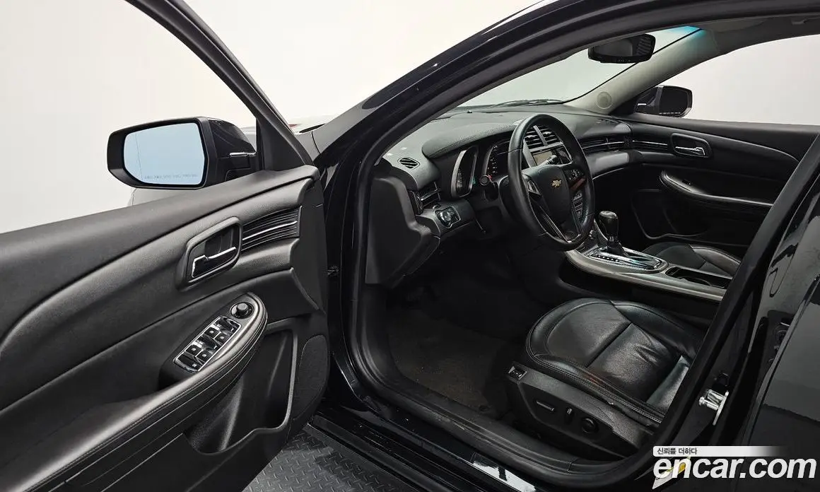 Chevrolet Malibu 2015 2.0 автомат (гидро), фото 10 Chevrolet Malibu 2015 2.0 автомат (гидро), фото 10