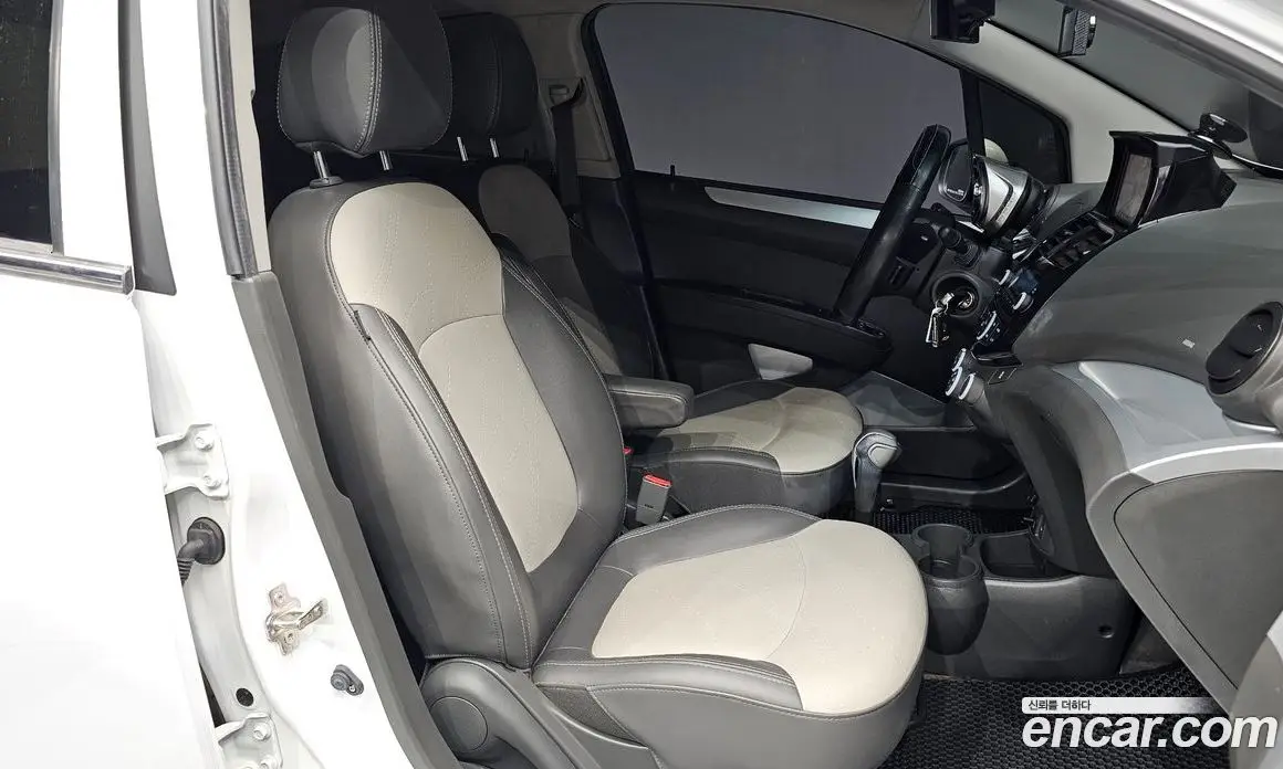 Chevrolet Spark 2014 1.0 автомат (гидро), фото 17 Chevrolet Spark 2014 1.0 автомат (гидро), фото 17