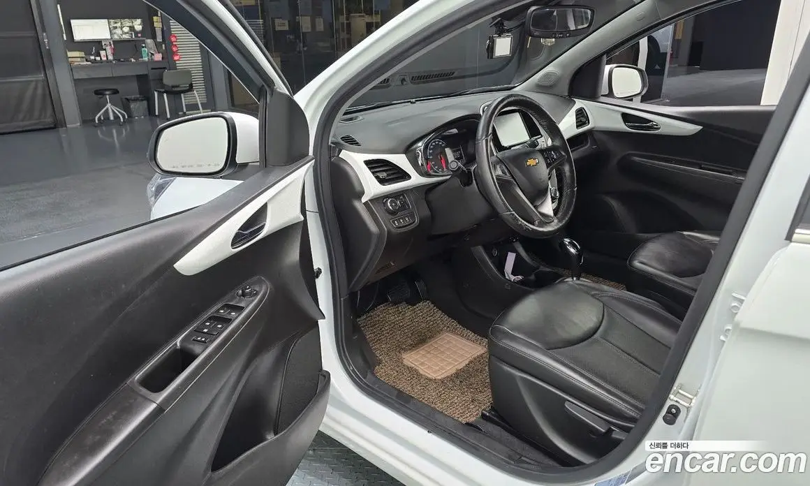 Chevrolet Spark 2016 1.0 автомат (гидро), фото 13 Chevrolet Spark 2016 1.0 автомат (гидро), фото 13