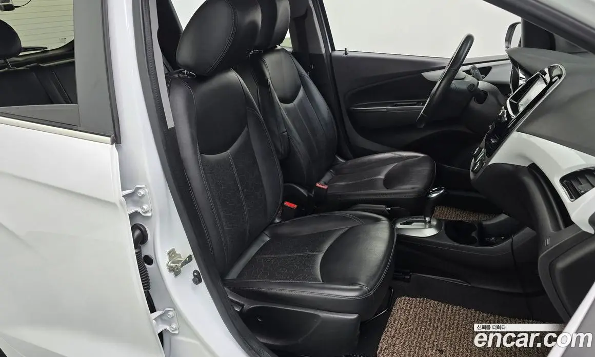 Chevrolet Spark 2016 1.0 автомат (гидро), фото 16 Chevrolet Spark 2016 1.0 автомат (гидро), фото 16