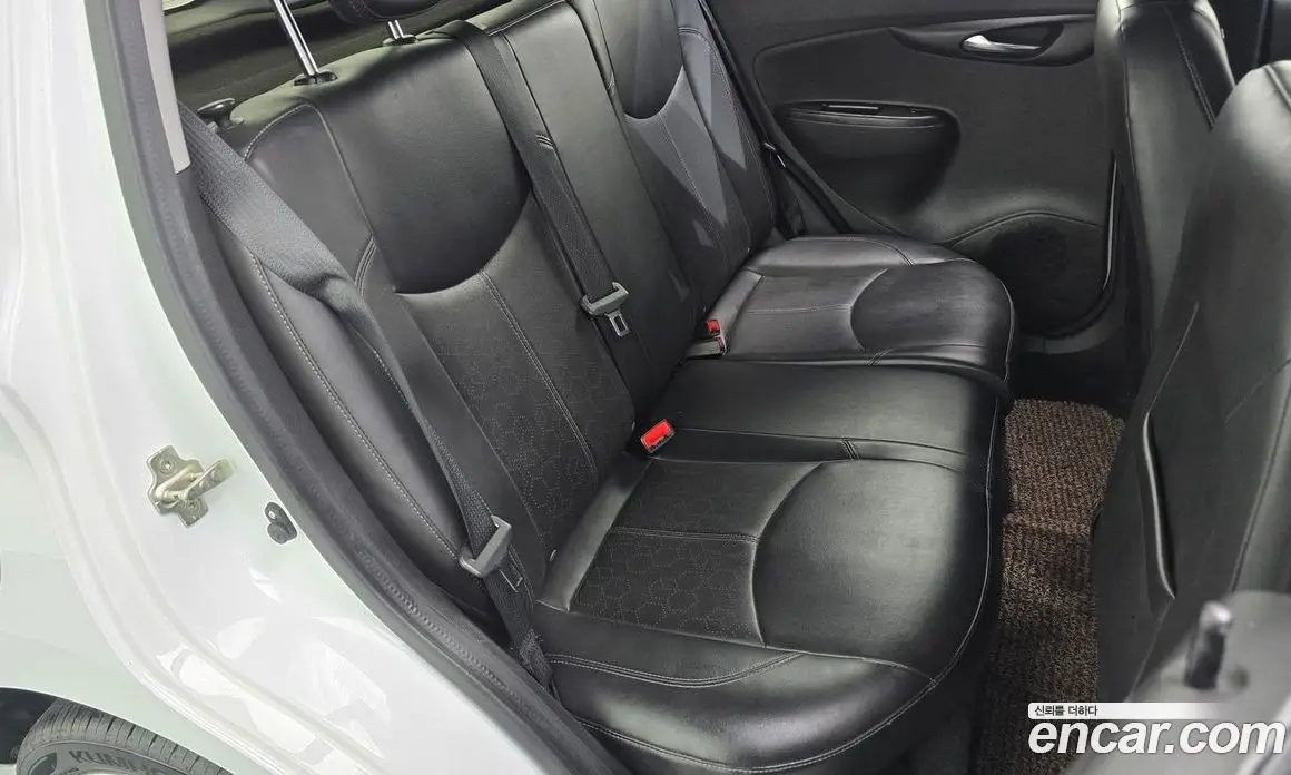 Chevrolet Spark 2016 1.0 автомат (гидро), фото 17 Chevrolet Spark 2016 1.0 автомат (гидро), фото 17