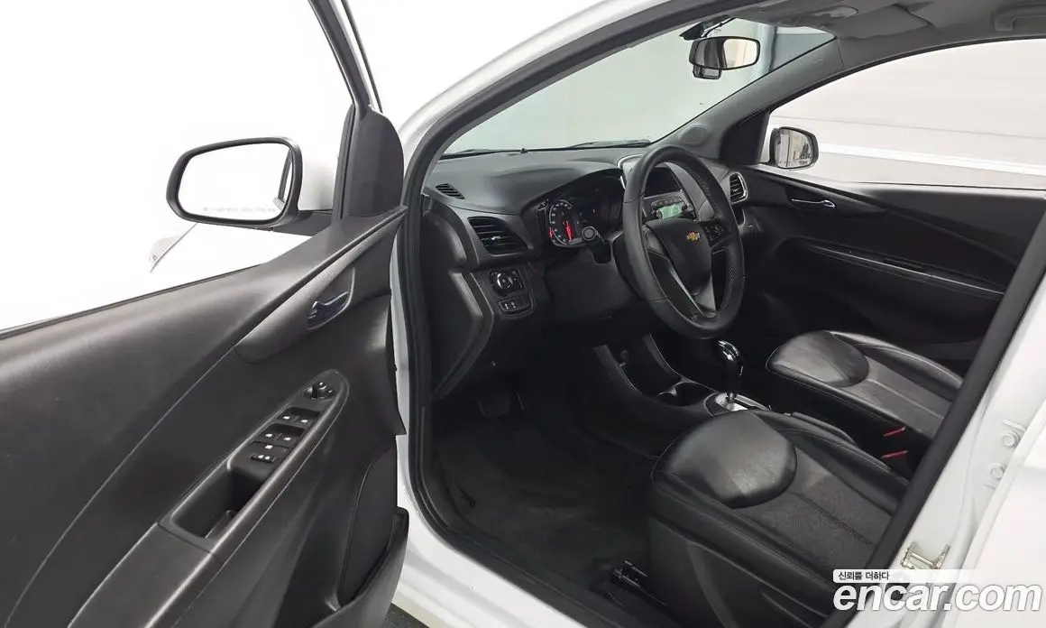 Chevrolet Spark 2017 1.0 автомат (гидро), фото 12 Chevrolet Spark 2017 1.0 автомат (гидро), фото 12