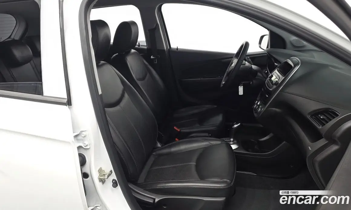 Chevrolet Spark 2017 1.0 автомат (гидро), фото 15 Chevrolet Spark 2017 1.0 автомат (гидро), фото 15