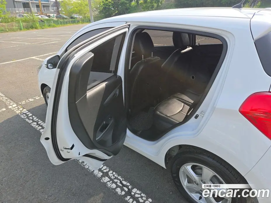 Chevrolet Spark 2019 1.0 автомат (гидро), фото 13 Chevrolet Spark 2019 1.0 автомат (гидро), фото 13