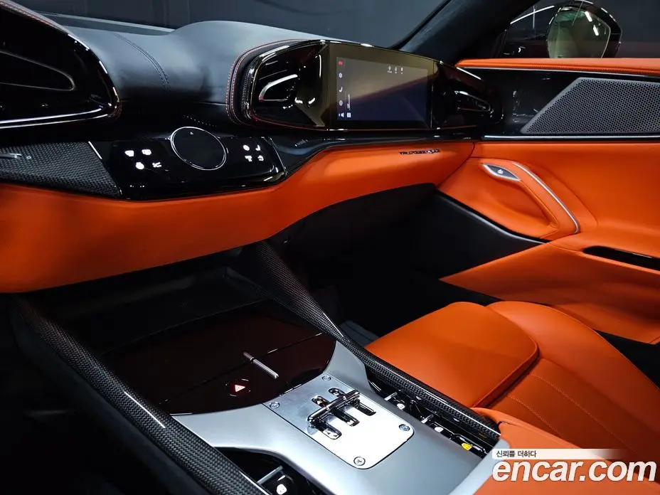 Ferrari Purosangue 2025 6.5 автомат (гидро), фото 17 Ferrari Purosangue 2025 6.5 автомат (гидро), фото 17
