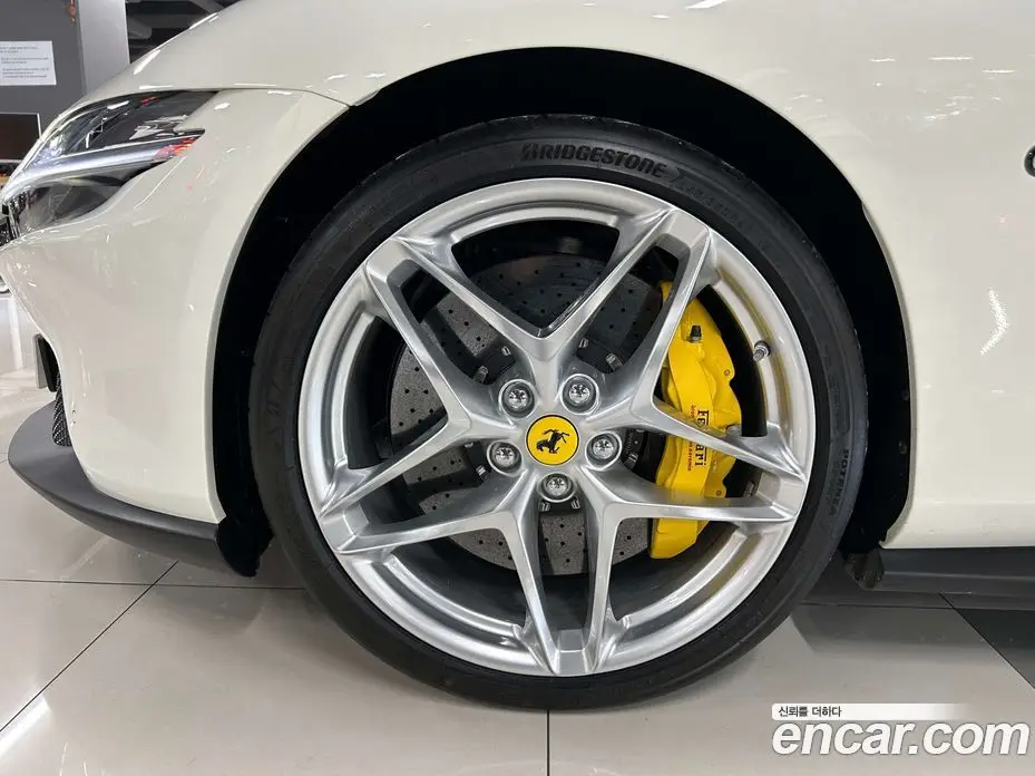 Ferrari Roma 2024 3.9 автомат (гидро), фото 13 Ferrari Roma 2024 3.9 автомат (гидро), фото 13