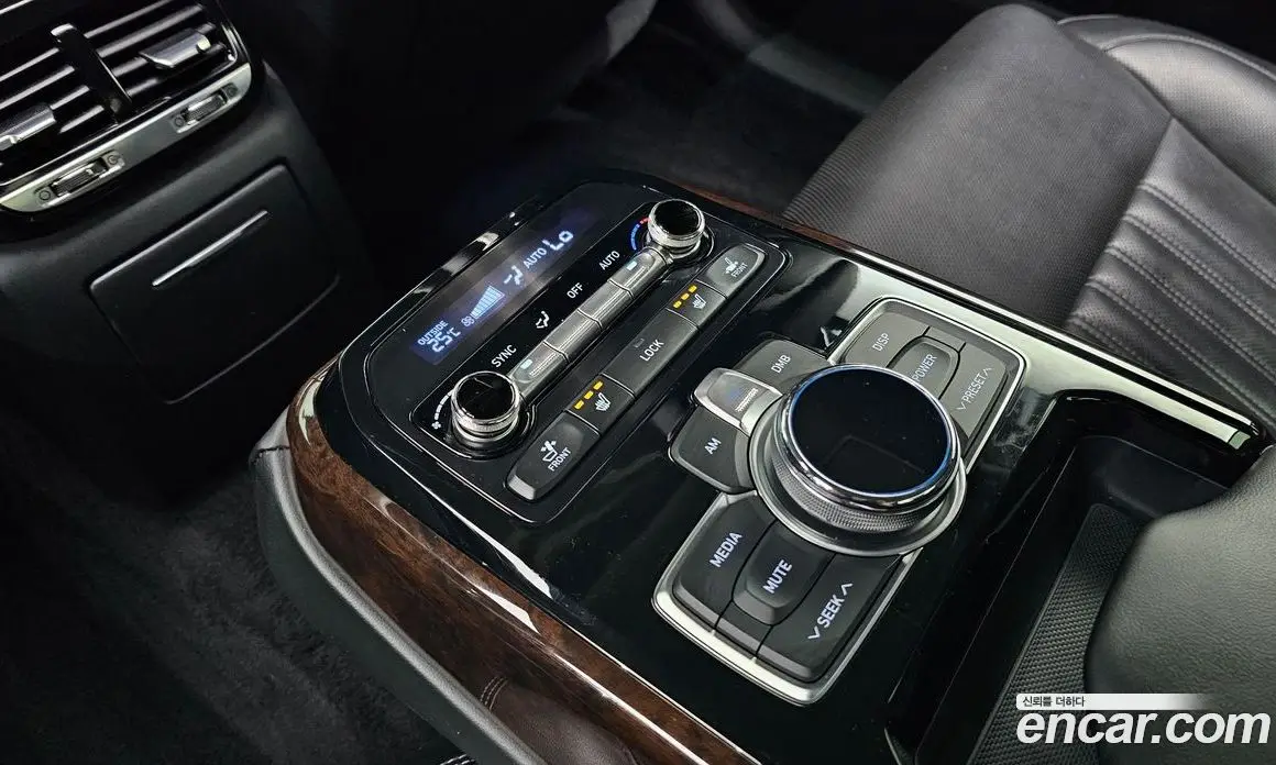 Genesis EQ900 2016 3.8 автомат (гидро), фото 15