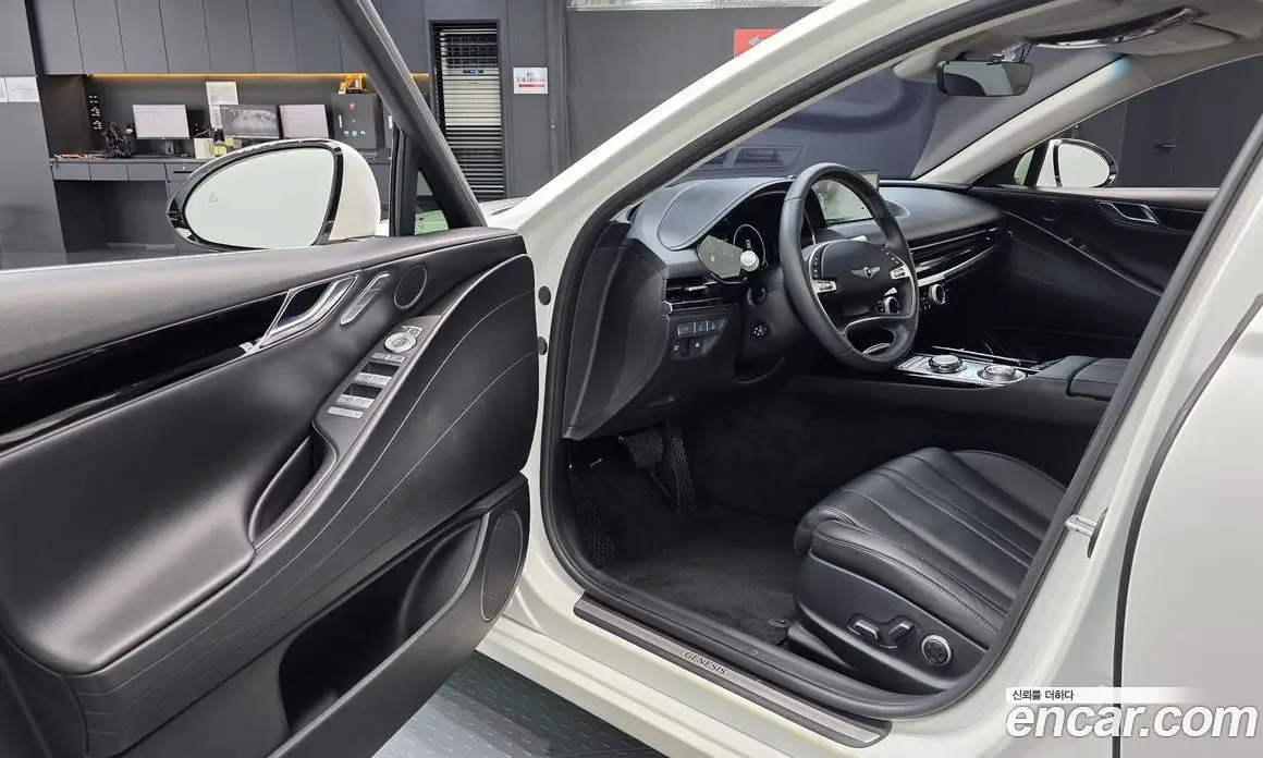 Genesis G80 2023 3.5 автомат (гидро), фото 12 Genesis G80 2023 3.5 автомат (гидро), фото 12