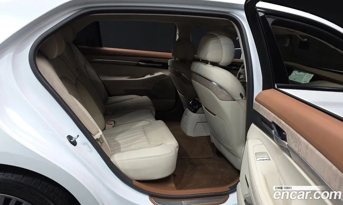 Genesis G90 2021 3.8 автомат (гидро), фото 18 Genesis G90 2021 3.8 автомат (гидро), фото 18
