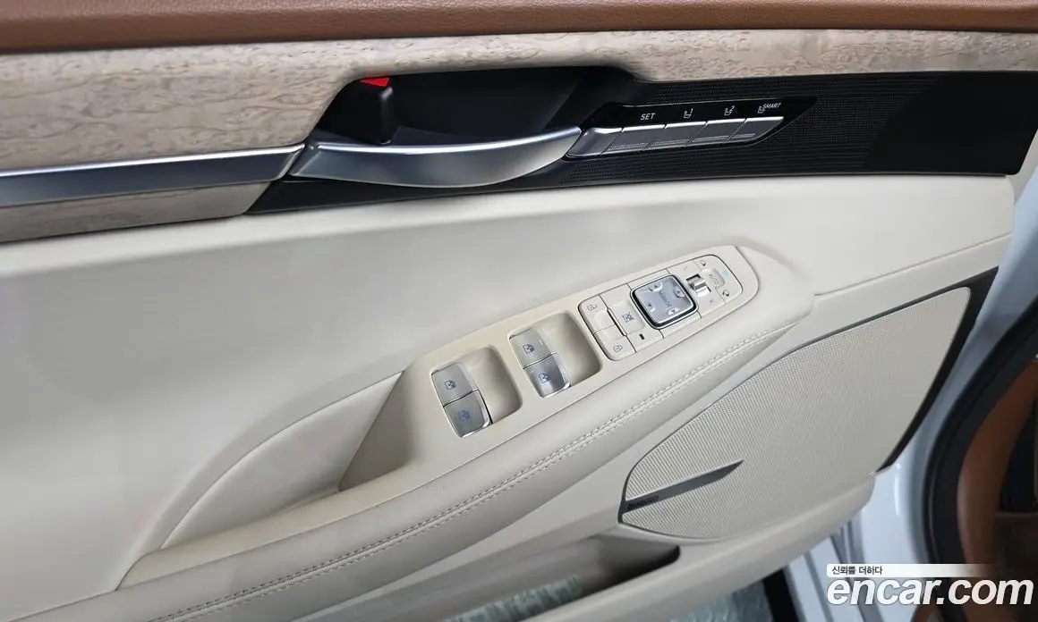 Genesis G90 2021 3.8 автомат (гидро), фото 34 Genesis G90 2021 3.8 автомат (гидро), фото 34