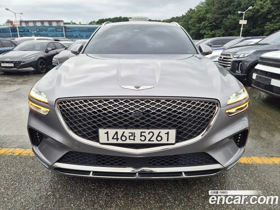 Genesis GV70 2022 2.5 автомат (гидро), фото 1 Genesis GV70 2022 2.5 автомат (гидро), фото 1