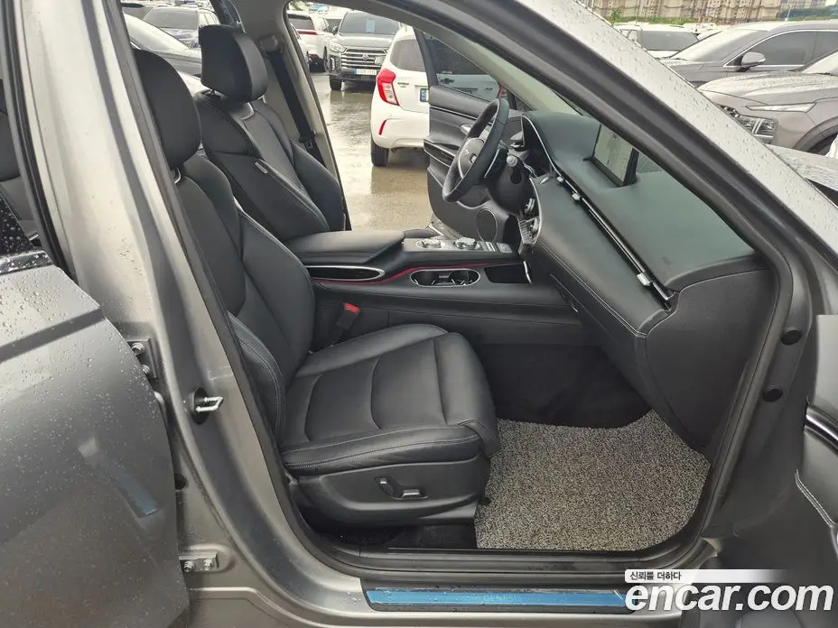 Genesis GV70 2022 2.5 автомат (гидро), фото 11 Genesis GV70 2022 2.5 автомат (гидро), фото 11