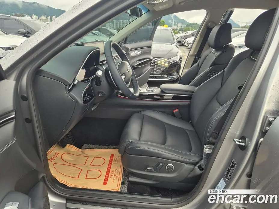 Genesis GV70 2022 2.5 автомат (гидро), фото 13 Genesis GV70 2022 2.5 автомат (гидро), фото 13