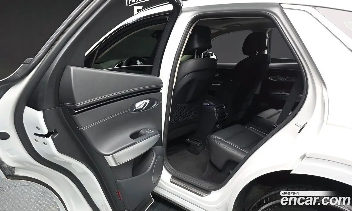 Genesis GV70 2022 2.5 автомат (гидро), фото 16 Genesis GV70 2022 2.5 автомат (гидро), фото 16