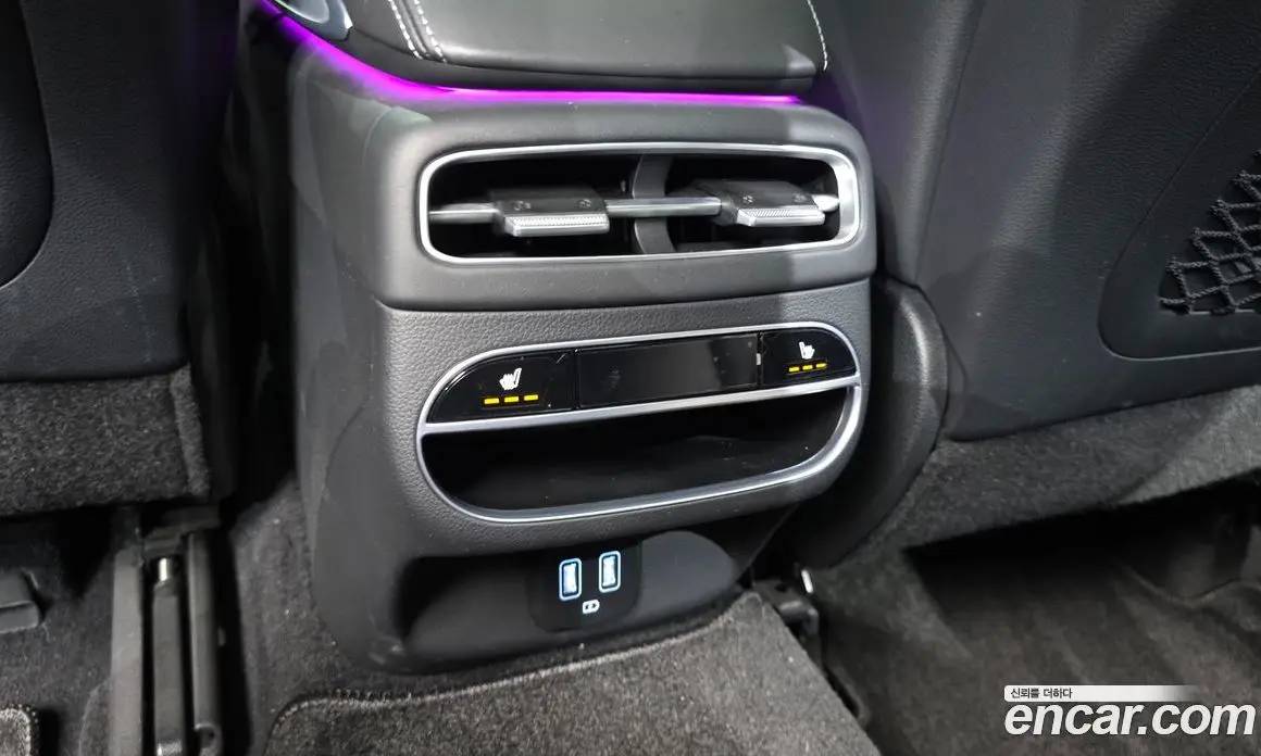 Genesis GV70 2022 2.5 автомат (гидро), фото 24 Genesis GV70 2022 2.5 автомат (гидро), фото 24