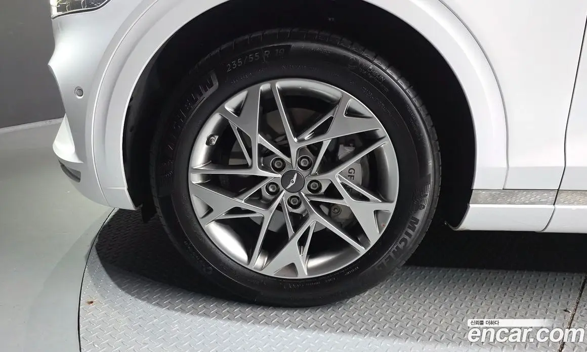 Genesis GV70 2022 2.5 автомат (гидро), фото 5 Genesis GV70 2022 2.5 автомат (гидро), фото 5