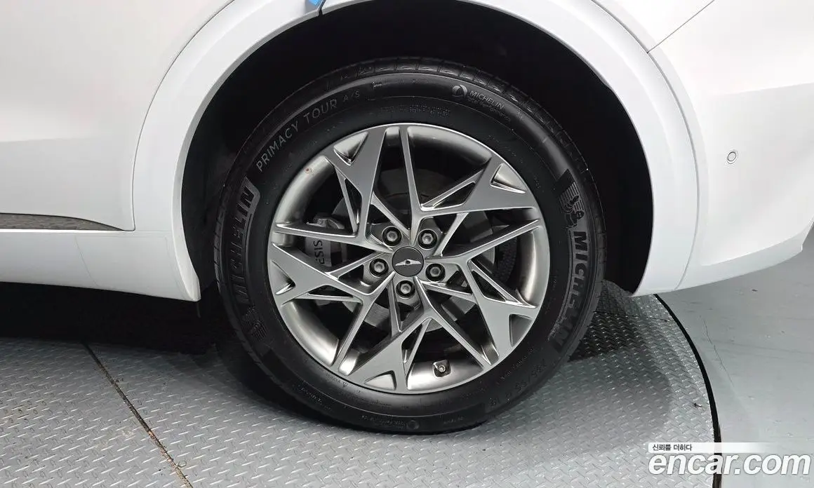 Genesis GV70 2022 2.5 автомат (гидро), фото 7 Genesis GV70 2022 2.5 автомат (гидро), фото 7