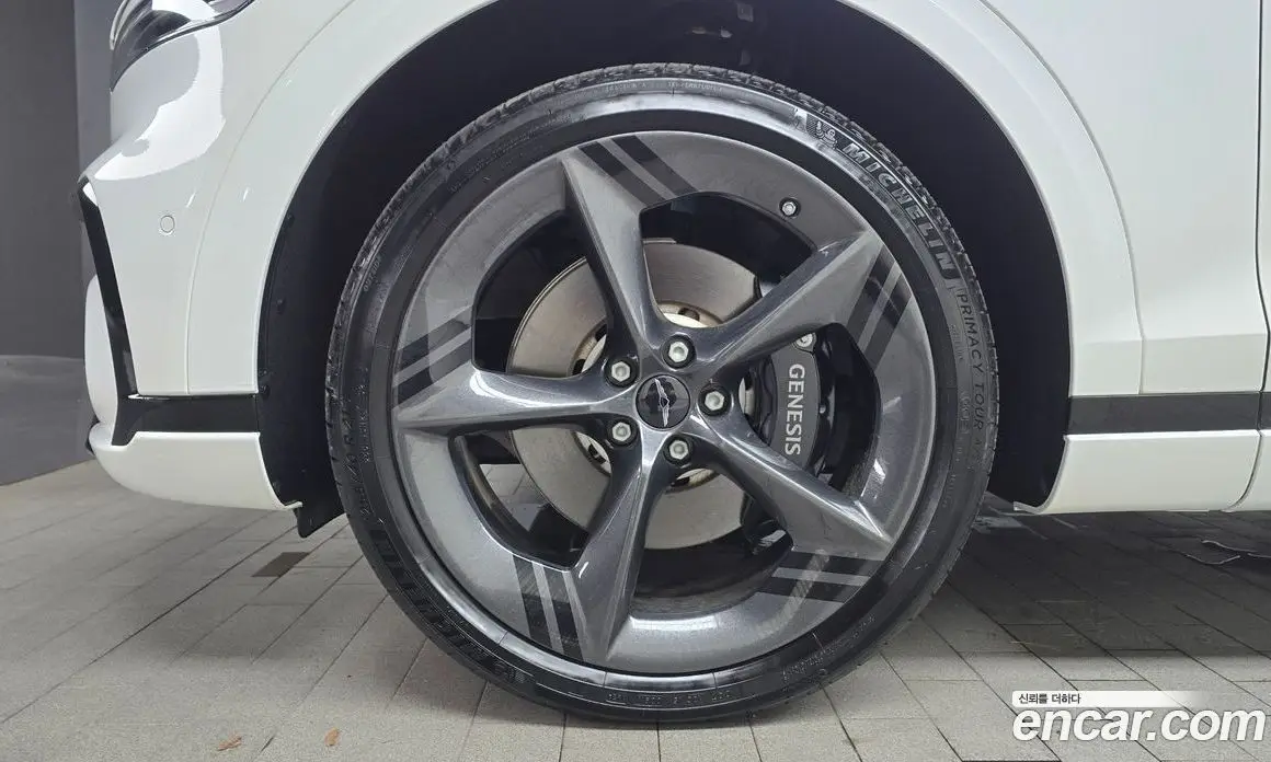 Genesis GV70 2024 2.5 автомат (гидро), фото 4 Genesis GV70 2024 2.5 автомат (гидро), фото 4