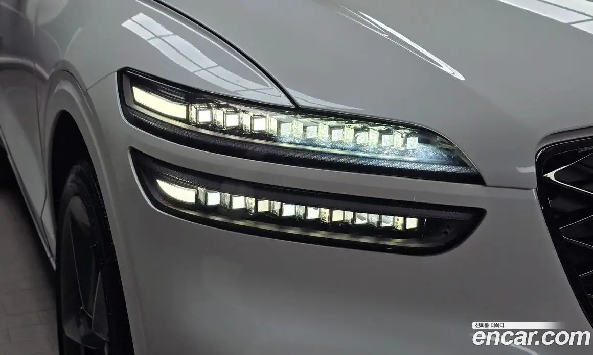 Genesis GV70 2024 2.5 автомат (гидро), фото 7 Genesis GV70 2024 2.5 автомат (гидро), фото 7