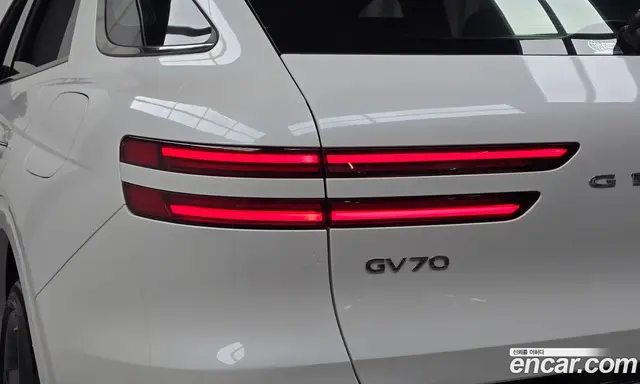 Genesis GV70 2024 2.5 автомат (гидро), миниатюра 8 Genesis GV70 2024 2.5 автомат (гидро), миниатюра 8