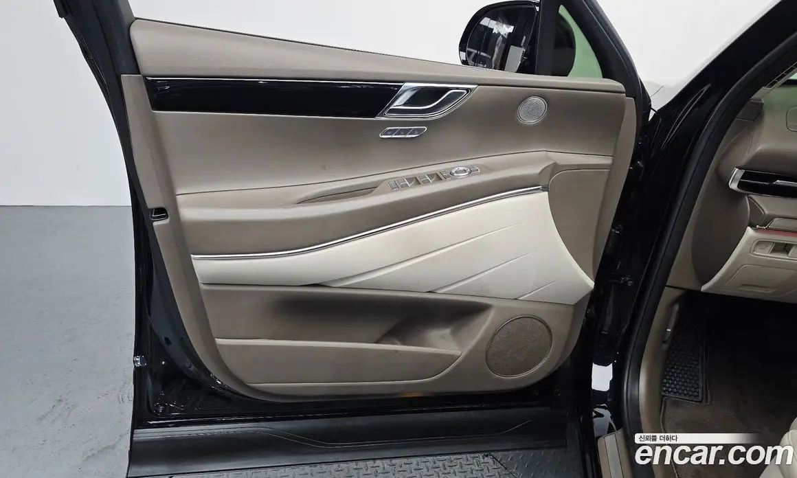 Genesis GV80 2022 2.5 автомат (гидро), фото 14 Genesis GV80 2022 2.5 автомат (гидро), фото 14