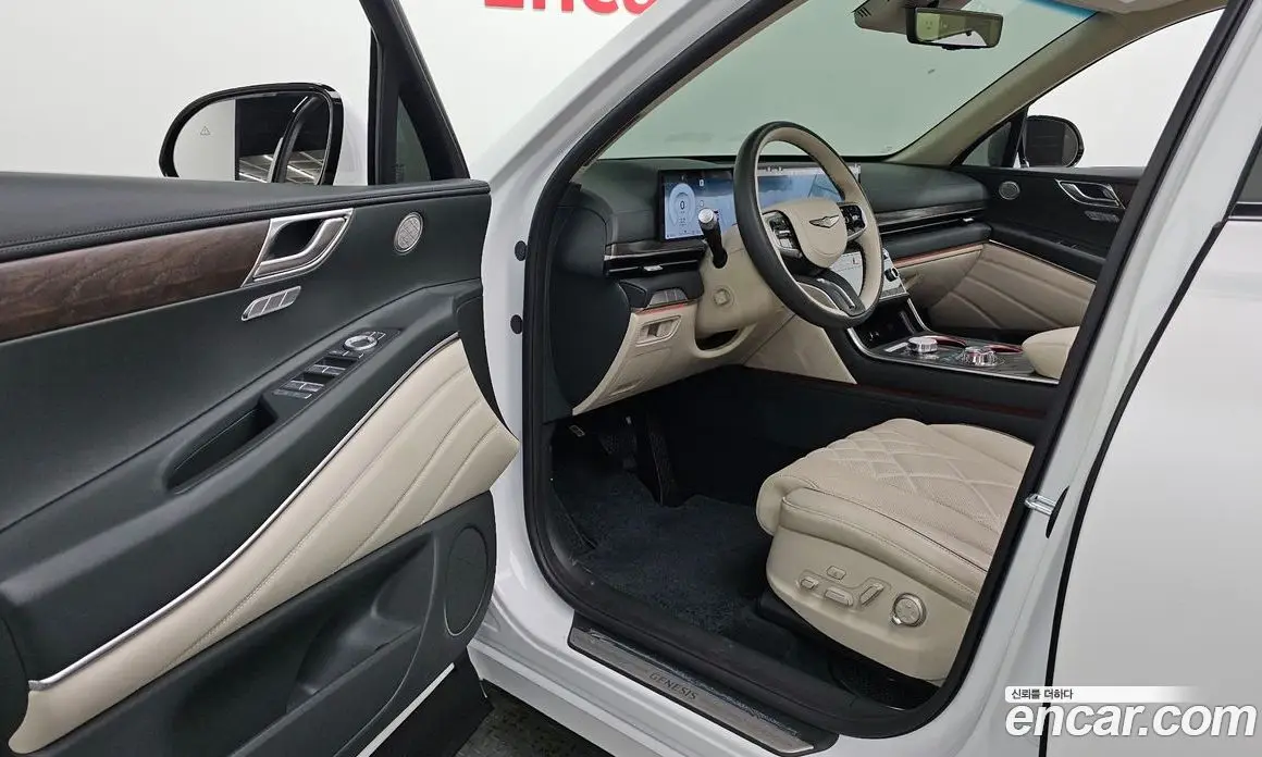 Genesis GV80 2024 2.5 автомат (гидро), фото 10 Genesis GV80 2024 2.5 автомат (гидро), фото 10