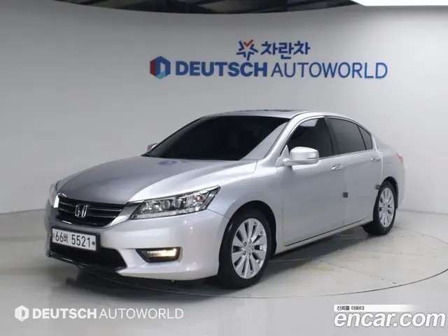 Honda Accord 2014 2.5 автомат (гидро), миниатюра 1 Honda Accord 2014 2.5 автомат (гидро), миниатюра 1