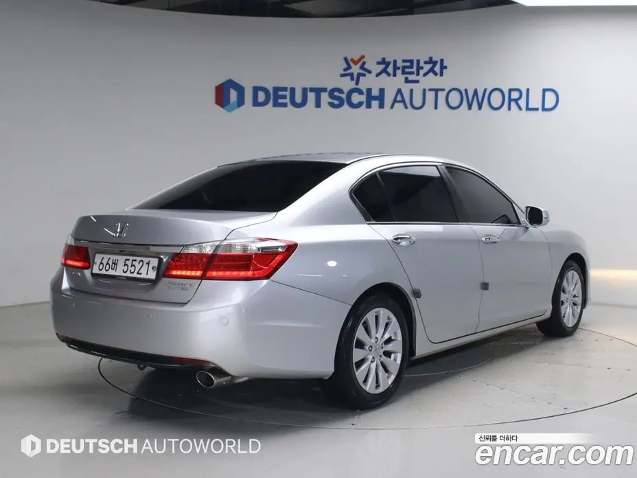 Honda Accord 2014 2.5 автомат (гидро), фото 2 Honda Accord 2014 2.5 автомат (гидро), фото 2