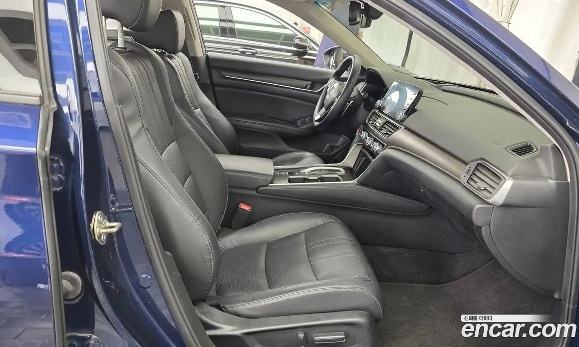 Honda Accord 2018 2.0 автомат (гидро), фото 16 Honda Accord 2018 2.0 автомат (гидро), фото 16