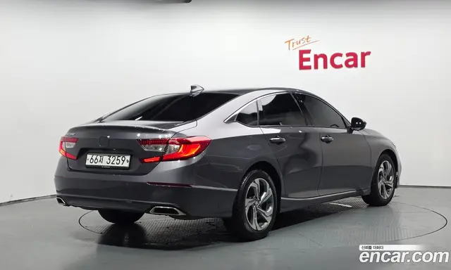 Honda Accord 2019 1.5 автомат (гидро), миниатюра 2