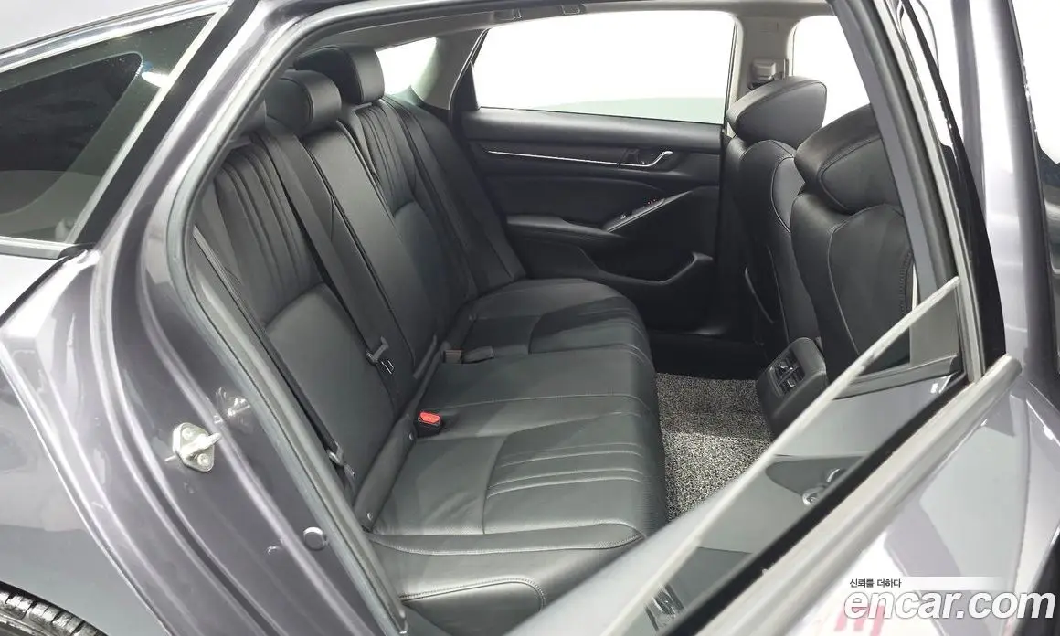 Honda Accord 2019 1.5 автомат (гидро), фото 11