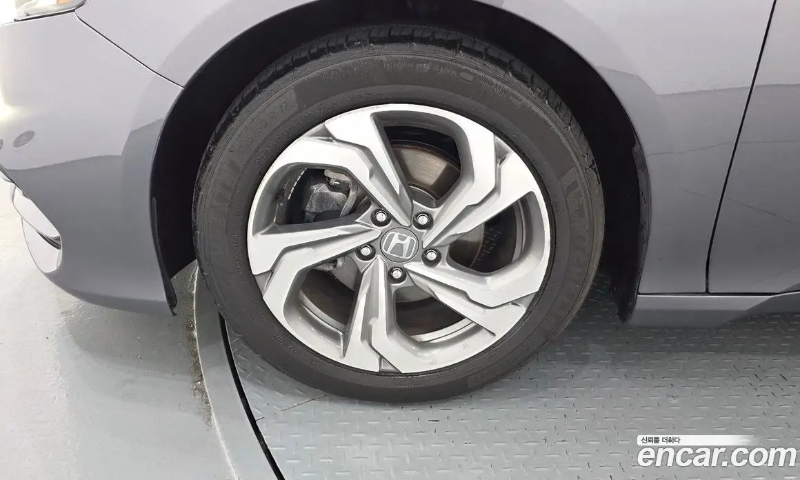 Honda Accord 2019 1.5 автомат (гидро), фото 5