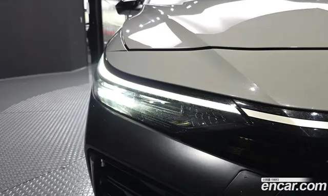 Hyundai Avante 2023 2.0 автомат (гидро), миниатюра 7