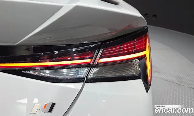 Hyundai Avante 2023 2.0 автомат (гидро), миниатюра 8