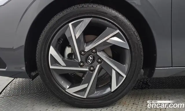 Hyundai Avante 2025 1.6 автомат (гидро), миниатюра 4 Hyundai Avante 2025 1.6 автомат (гидро), миниатюра 4