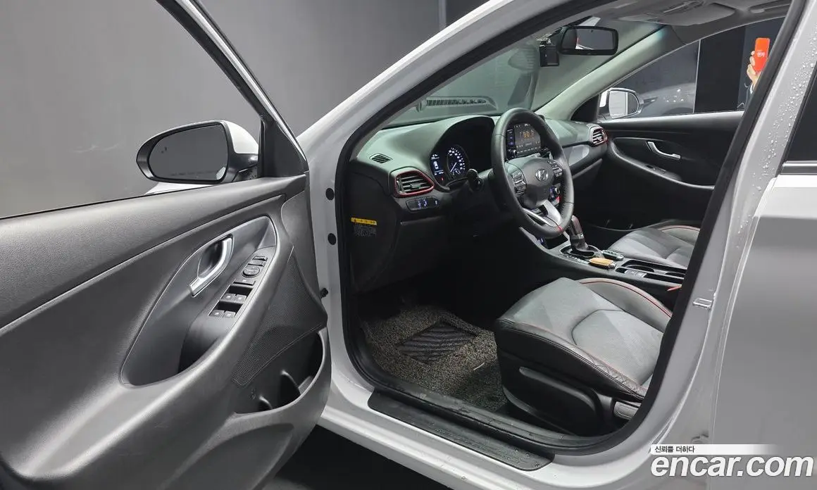 Hyundai i30 2018 1.4 автомат (гидро), фото 13