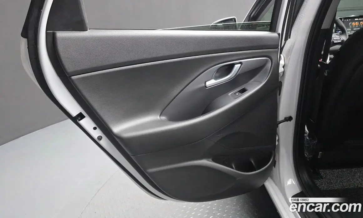 Hyundai i30 2018 1.4 автомат (гидро), фото 15